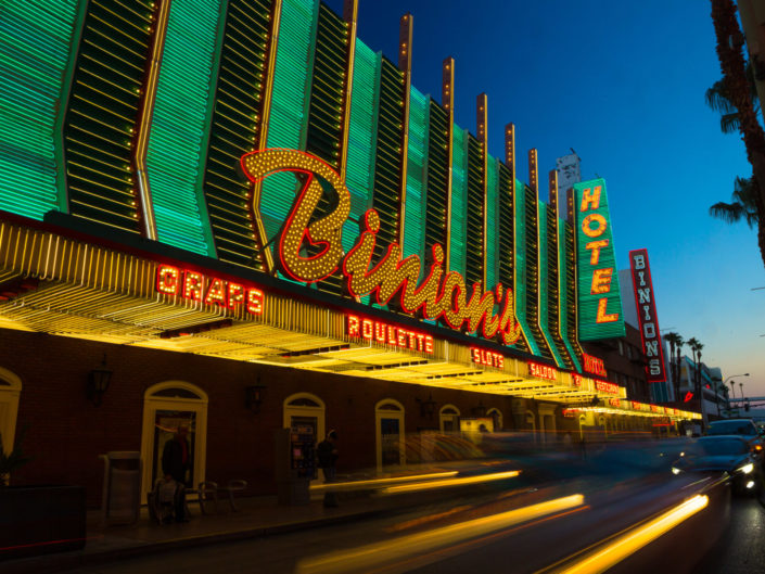 LAS VEGAS, NV – FEB 6, 2016: Binions Hotel entrance and neon sig