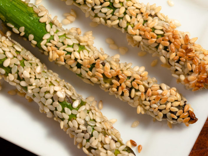 Cooked Asparagus with Toasted Sesame Seeds